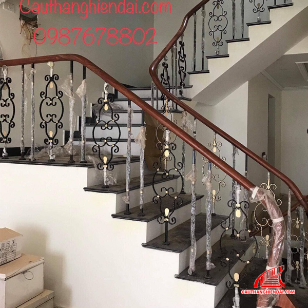 Cầu thang sắt nghệ thuật 49
