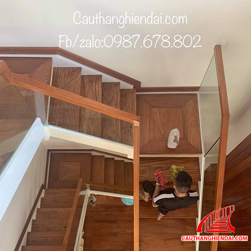 Cầu thang xương cá-2020-2