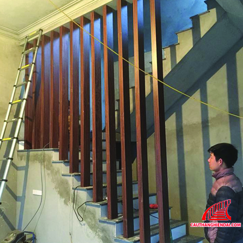 Cột gỗ trang trí 02