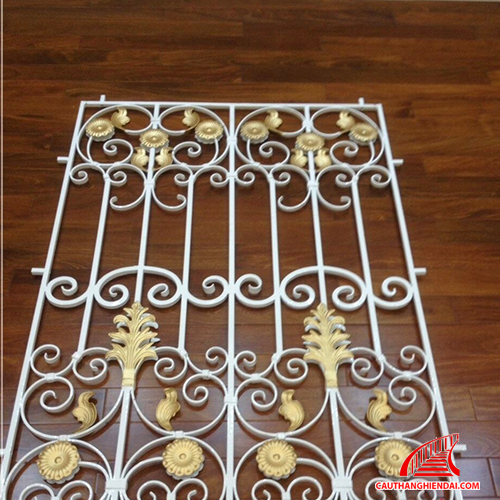 Hoa sắt nghệ thuật 04