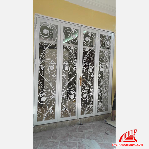 Hoa sắt nghệ thuật 05
