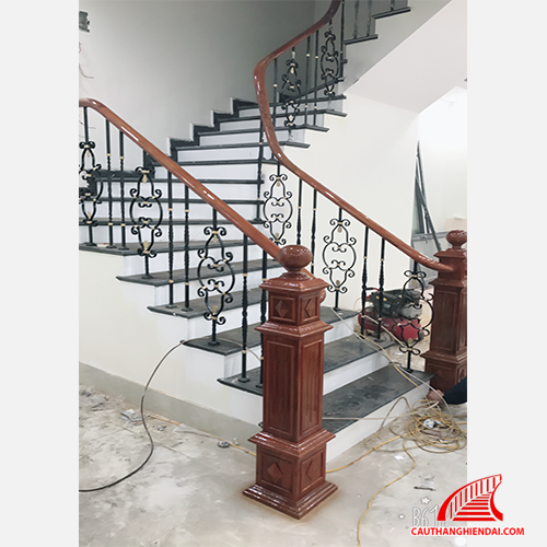 Cầu thang sắt nghệ thuật 43